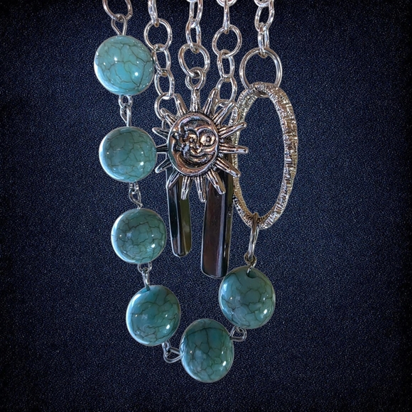 Handmade Brooch - Picture 4 of 6